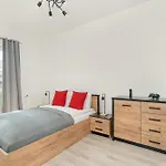 Przestronny Blisko Jeziora W Poznaniu 2 Miejsca Postojowe By Renters *
