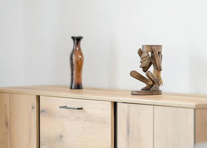 Przestronny Blisko Jeziora W Poznaniu 2 Miejsca Postojowe By Renters Apartamento *