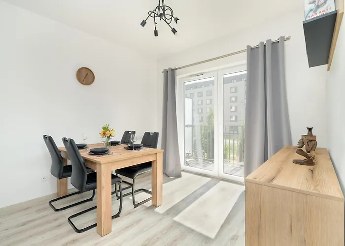 Apartamento Przestronny Blisko Jeziora W Poznaniu 2 Miejsca Postojowe By Renters Poznań