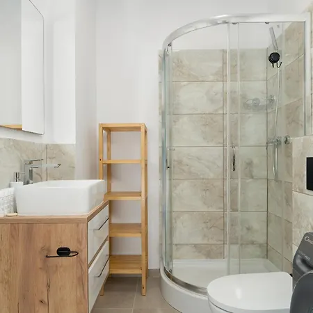 公寓 Przestronny Blisko Jeziora W Poznaniu 2 Miejsca Postojowe By Renters 波兹南